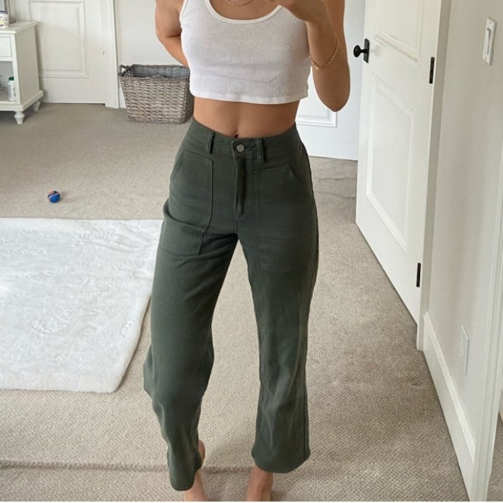 WILFRED Modern Utility Pants Cargo Straight Leg Green Trouser 0 / XS Aritzia